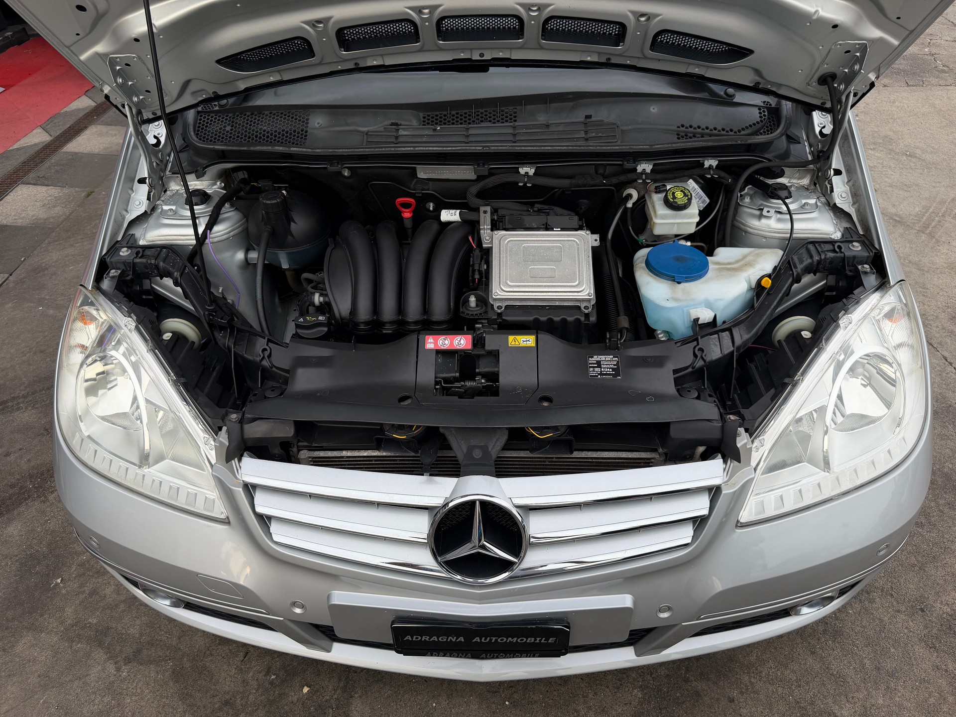 MERCEDES-BENZ A 180 Avantgarde Selection Autotronic-image-21