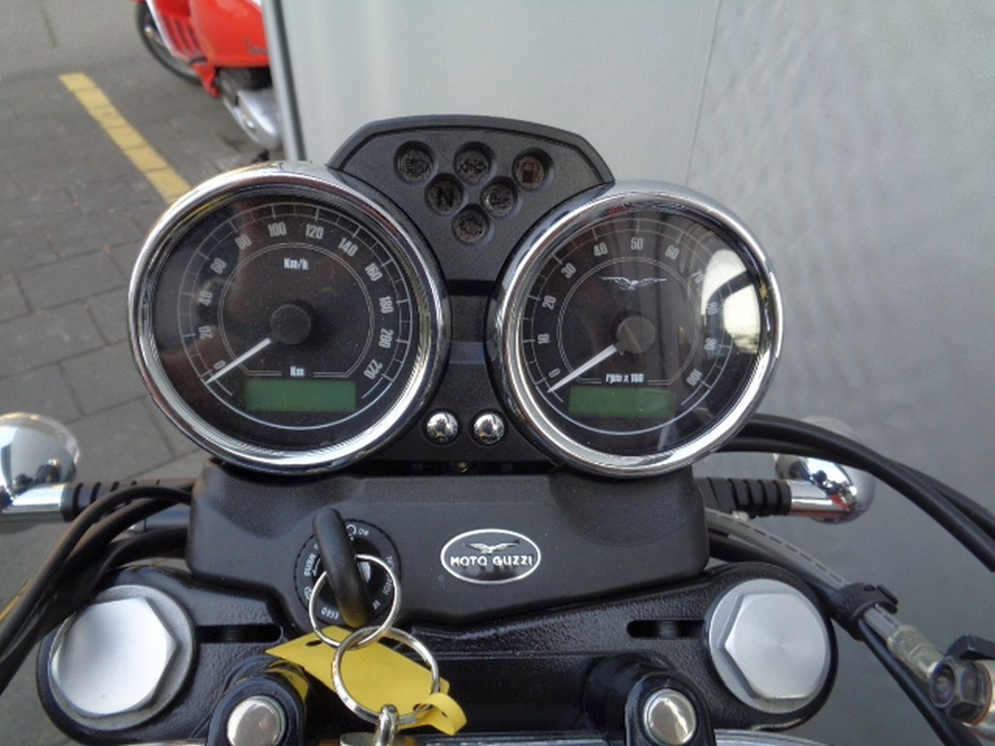 MOTO GUZZI V7 SPEZIAL-image-9