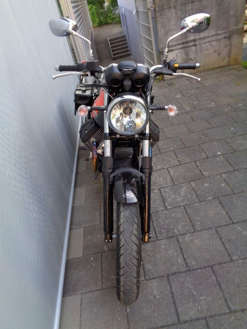 MOTO GUZZI V7 SPEZIAL-showroom-element-2
