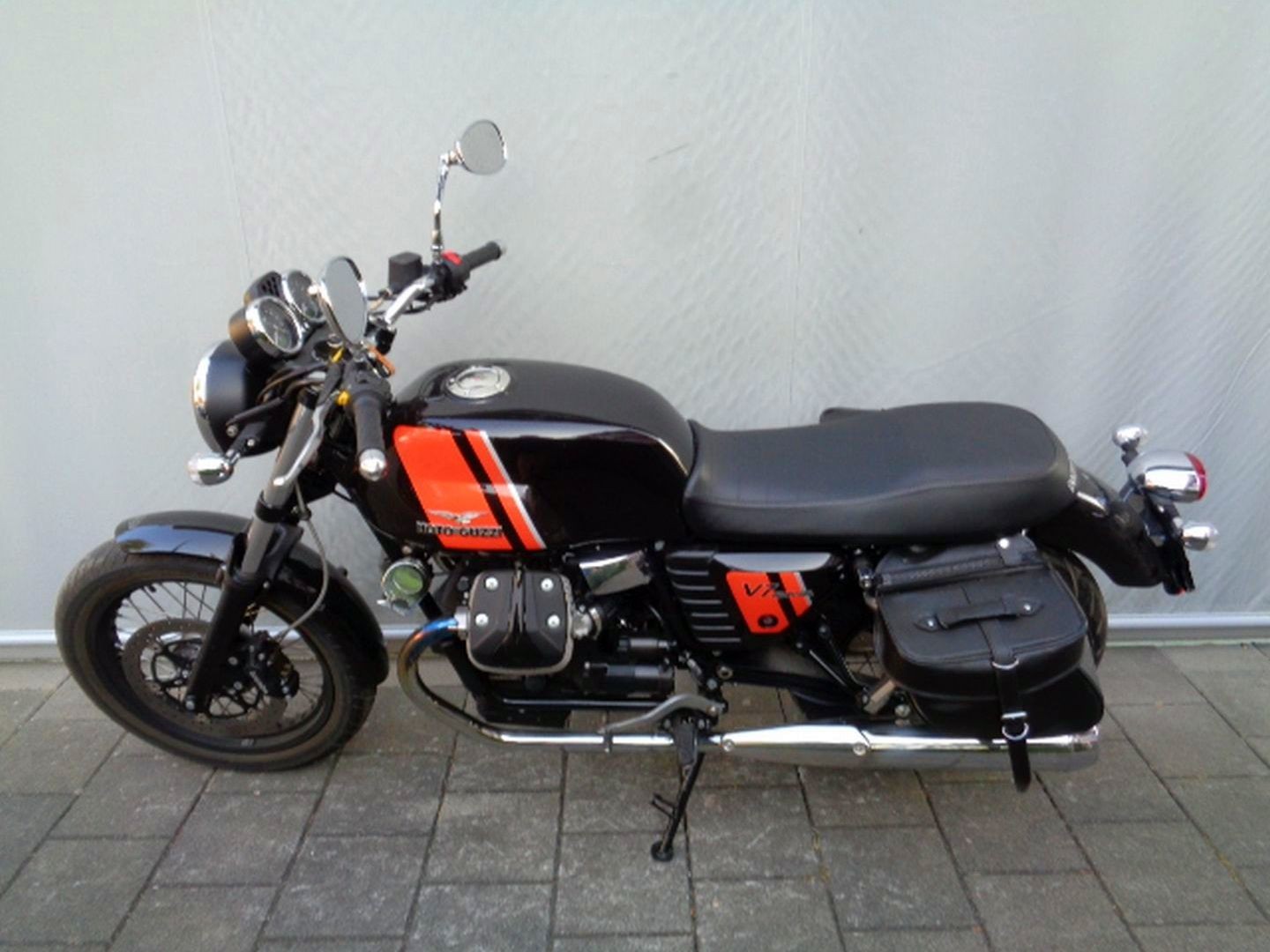 MOTO GUZZI V7 SPEZIAL