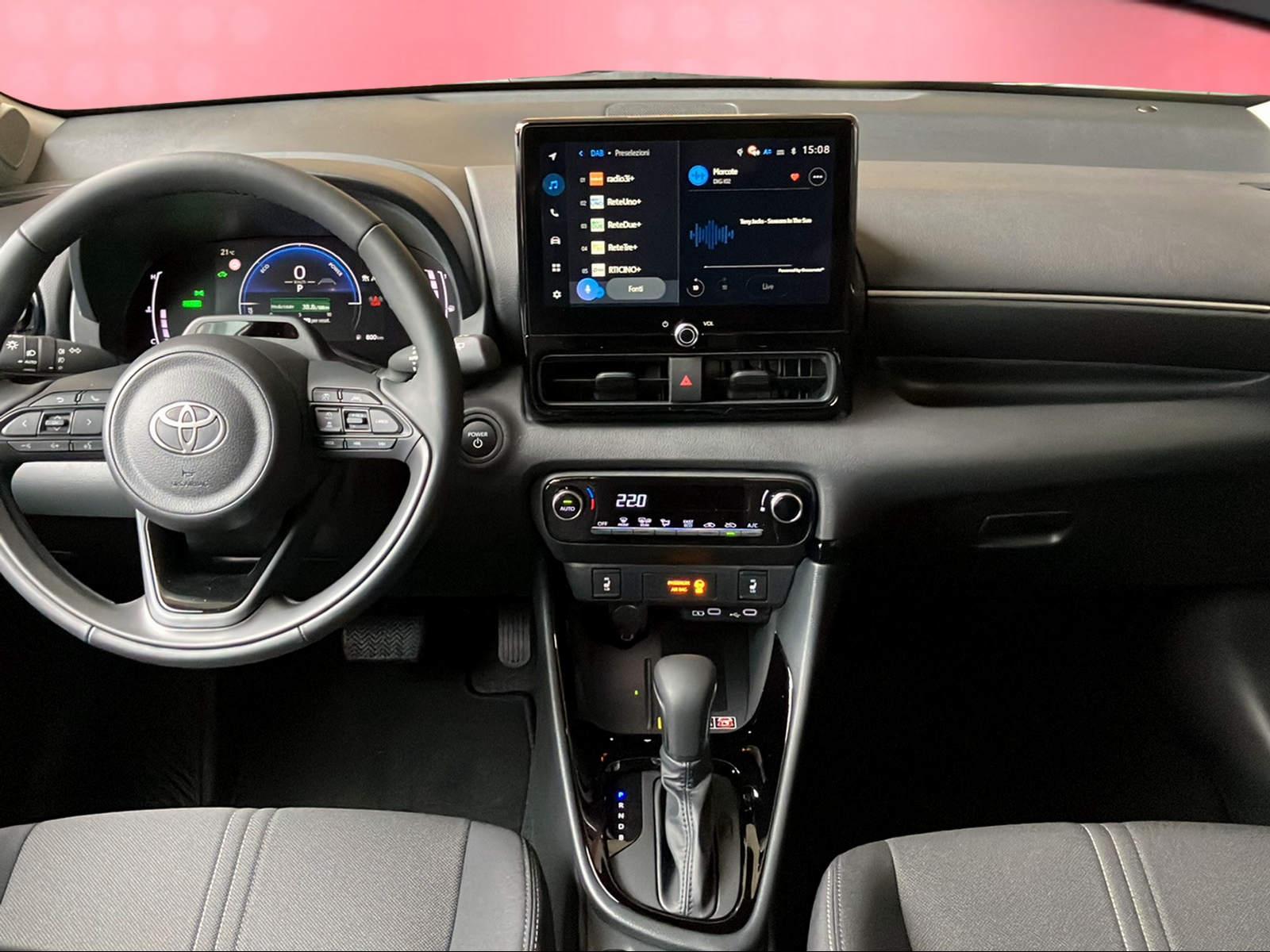 TOYOTA Yaris 1.5 VVT-i HSD Trend-image-11