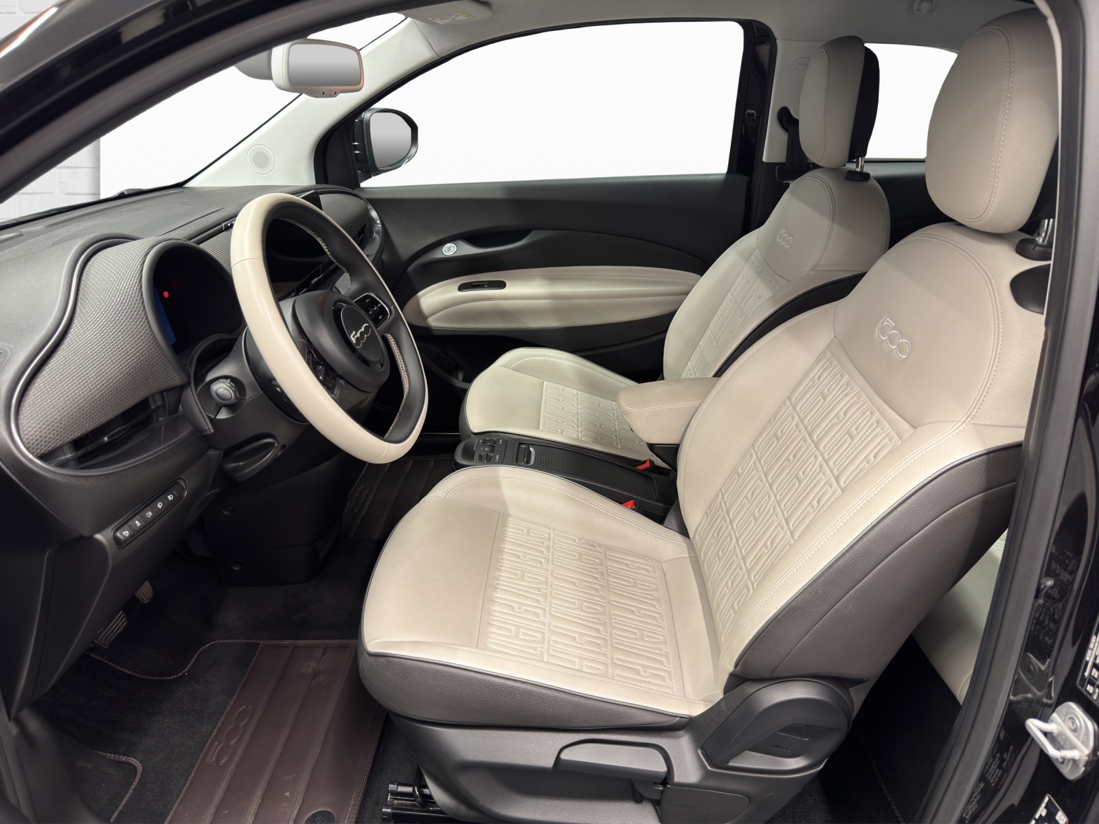 FIAT 500 Cabrio La Prima-image-6
