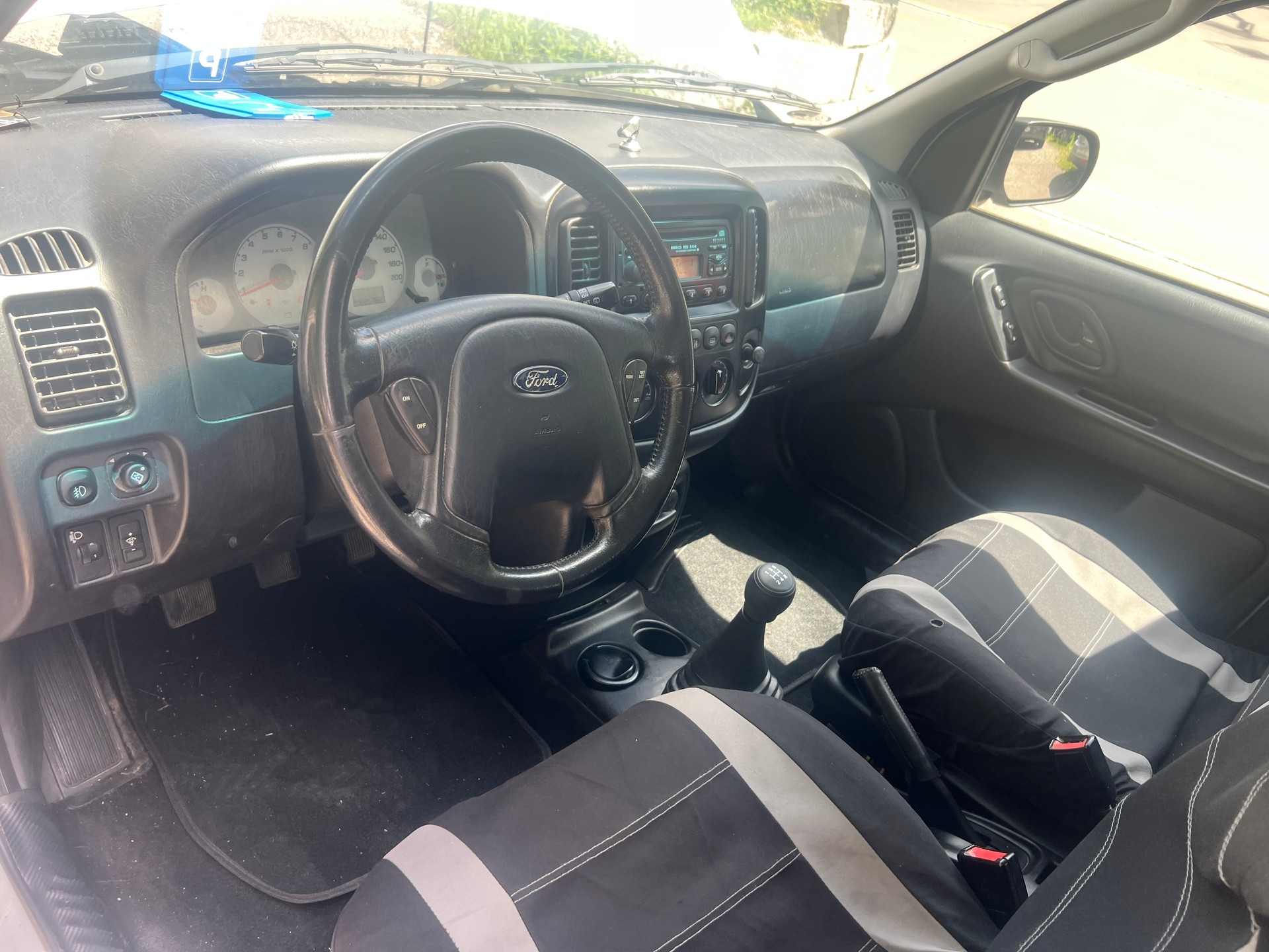 FORD Maverick 2.0 16V-image-8