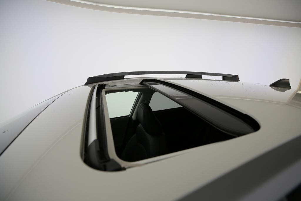 SUBARU Crosstrek 2.0i e-Boxer Luxury-image-11