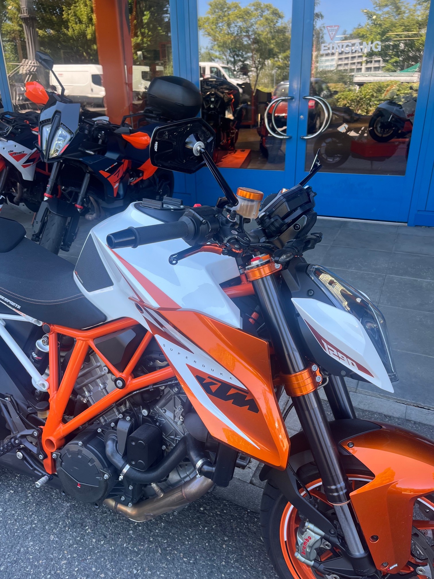 KTM 1290 Super Duke R Special Edition-image-4
