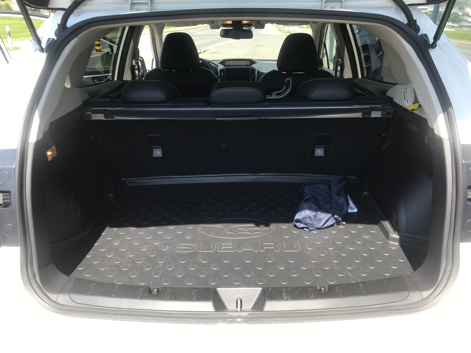 SUBARU XV 2.0 e-Boxer Luxury AWD Lineartronic-image-6
