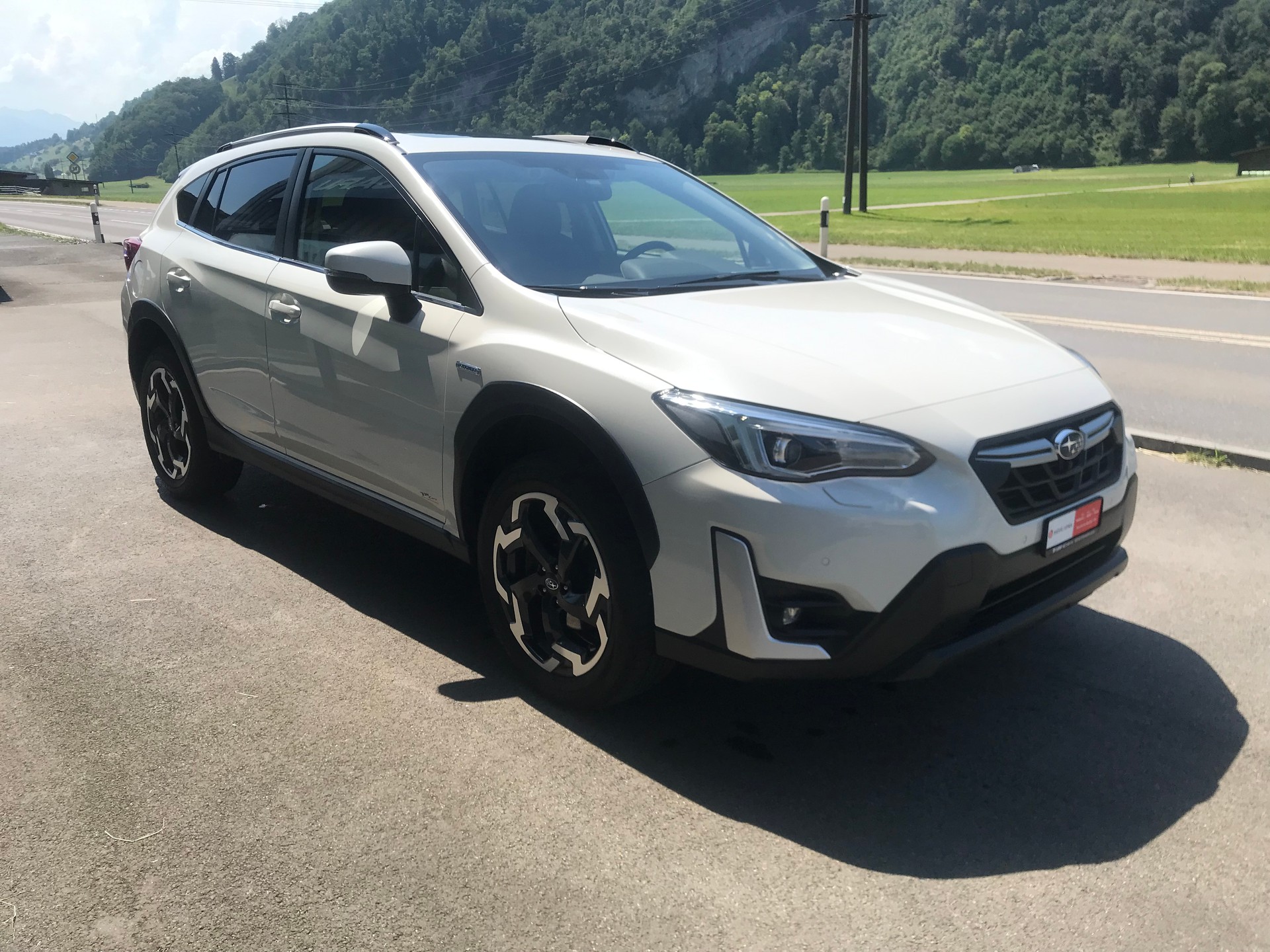 SUBARU XV 2.0 e-Boxer Luxury AWD Lineartronic-image-1