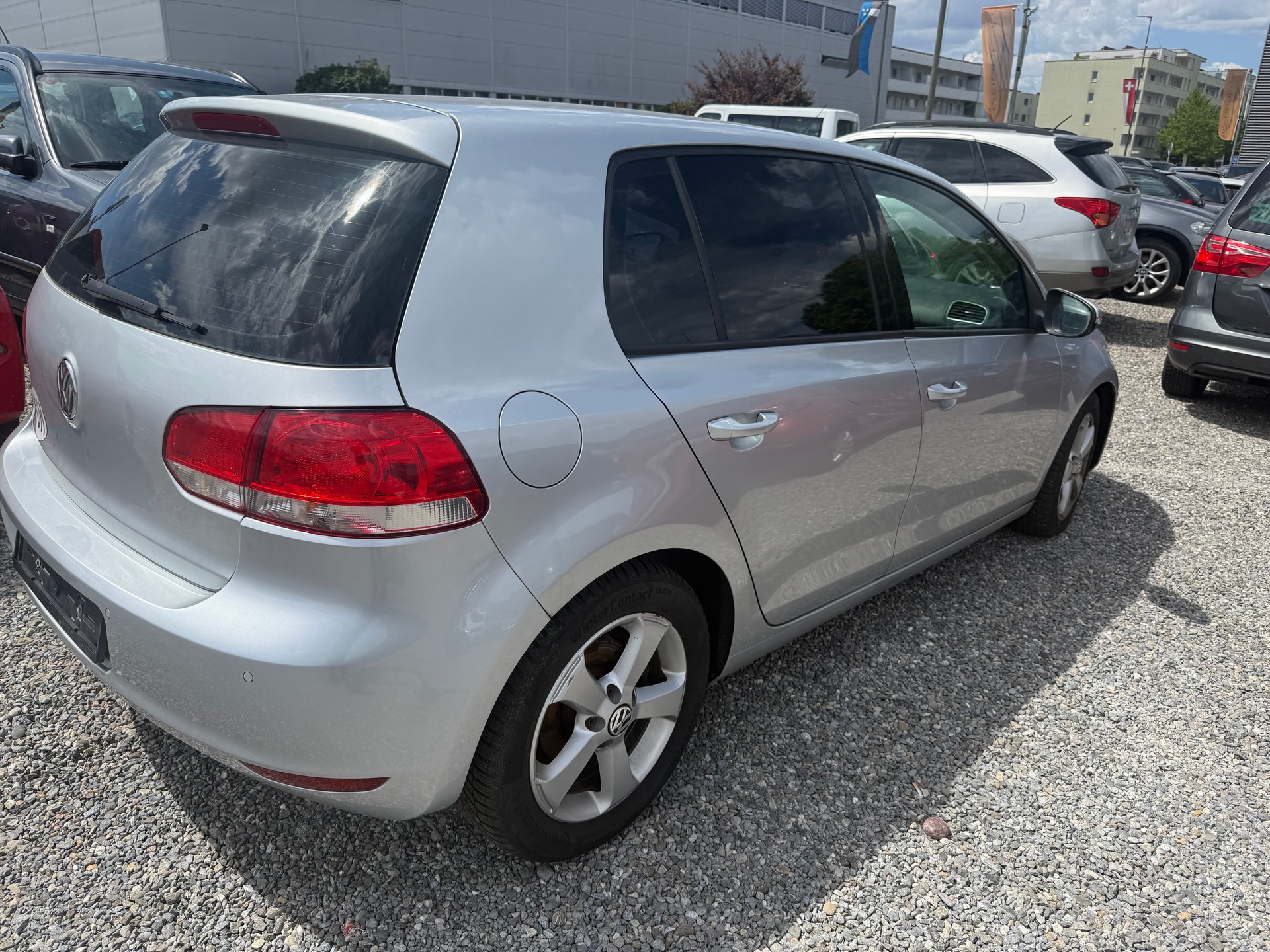 VW Golf 2.0 TDI Highline 4Motion-image-1