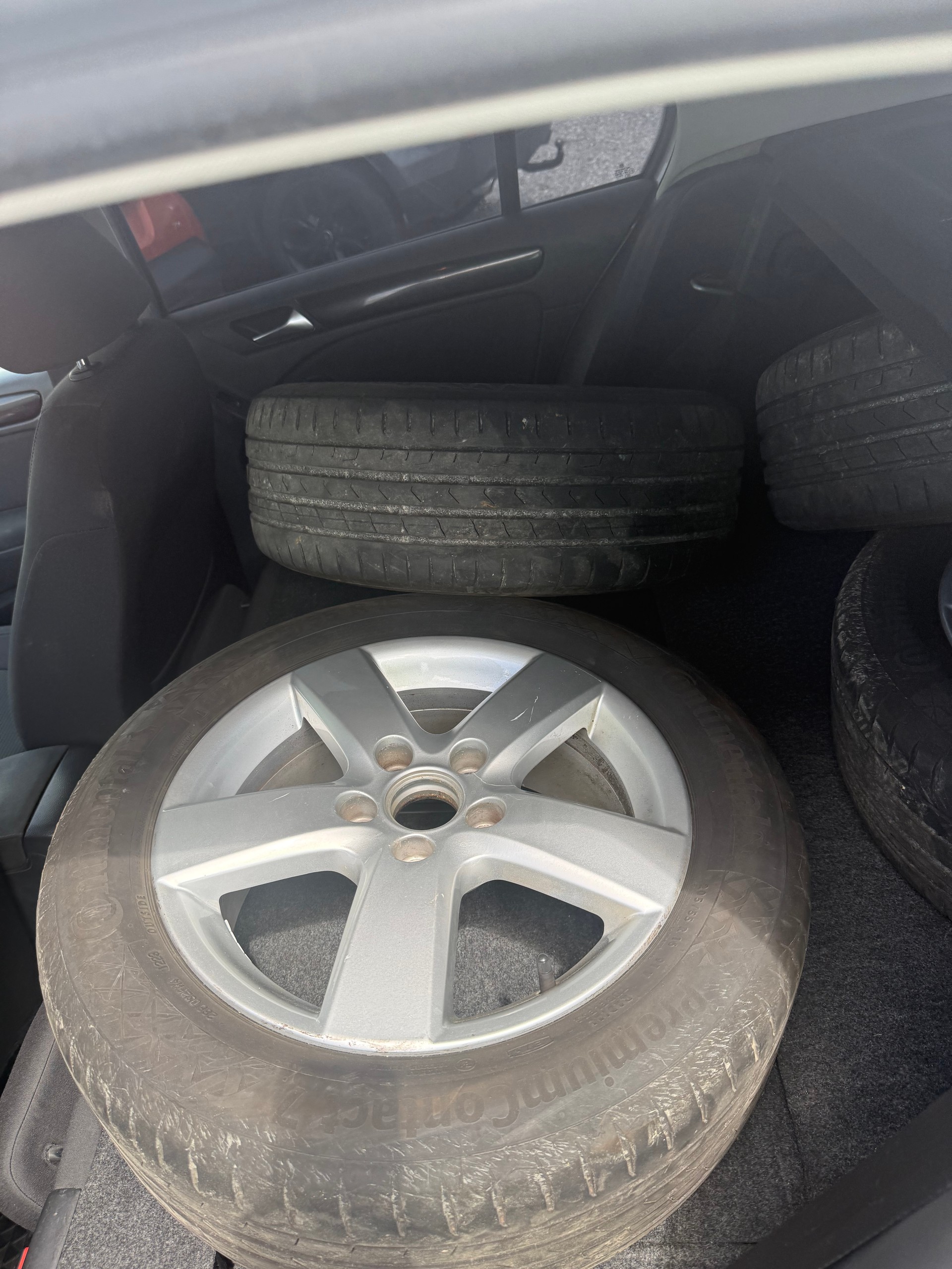 VW Golf 2.0 TDI Highline 4Motion-image-5