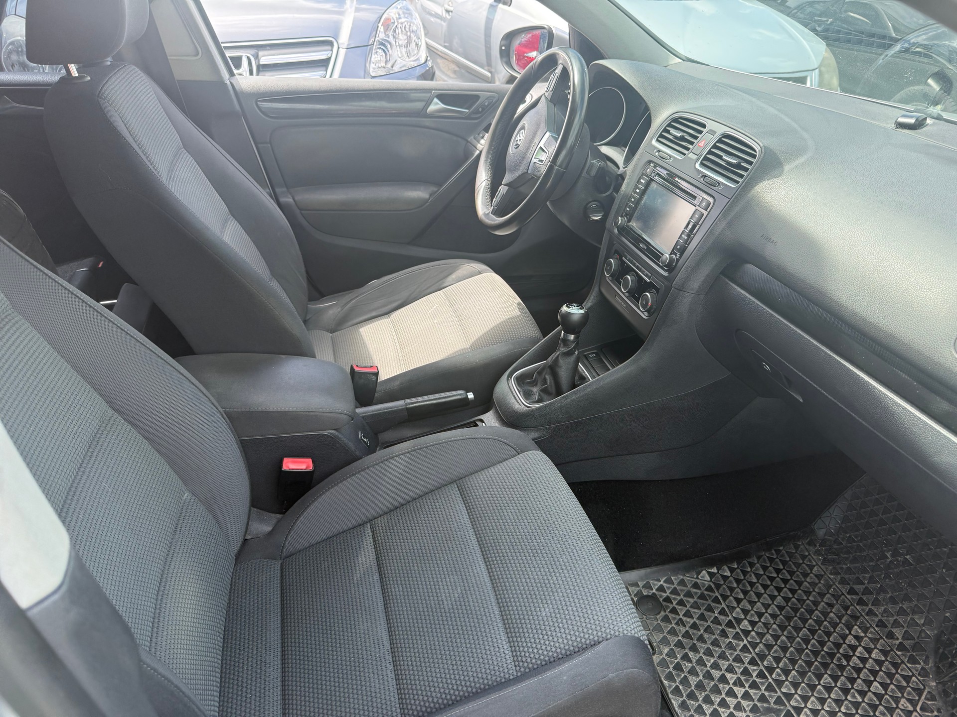 VW Golf 2.0 TDI Highline 4Motion-image-3