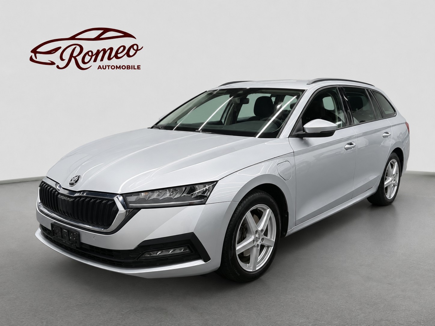 SKODA Octavia Combi 1.4 TSI Plug-In-Hybrid DSG Style ** Frisch ab MFK und Service ** 1. Hand **-image-0
