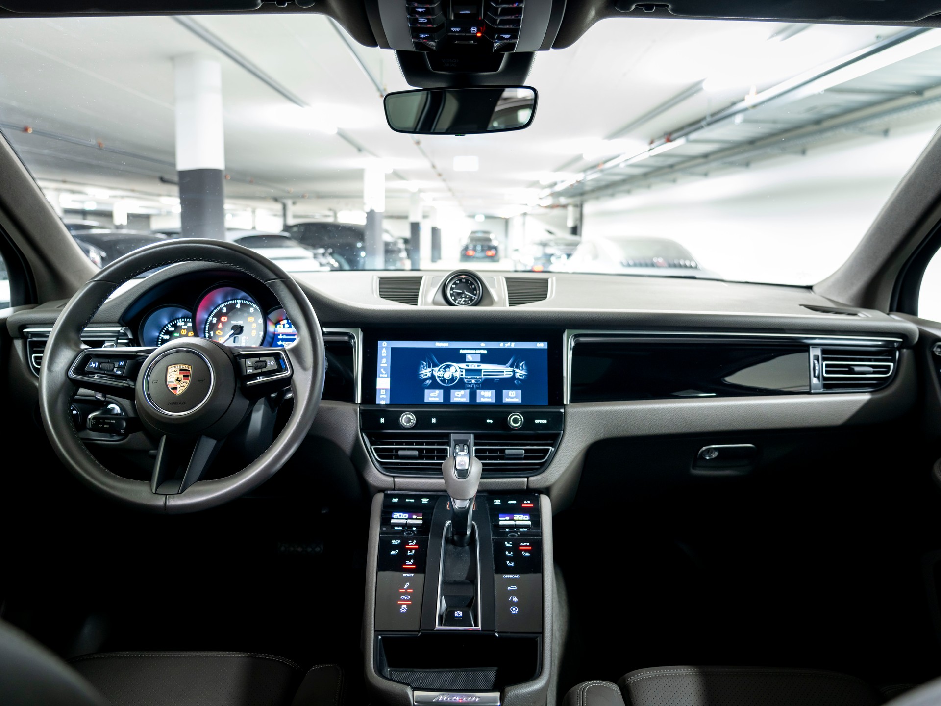 PORSCHE Macan S PDK-image-18