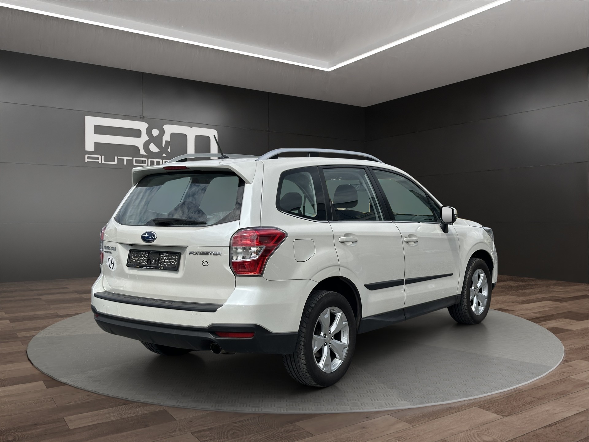 SUBARU Forester 2.0i Swiss-image-2