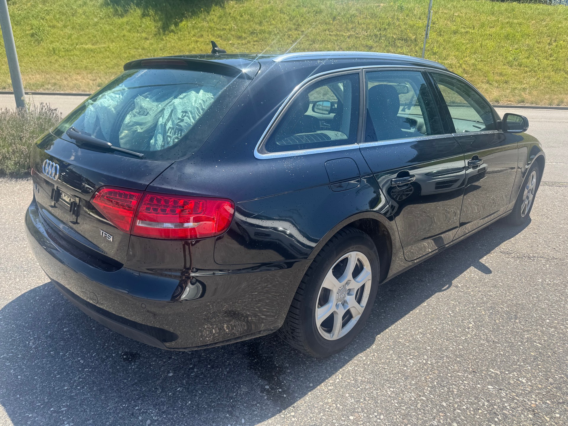 AUDI A4 Avant 1.8 TFSI multitronic-image-3