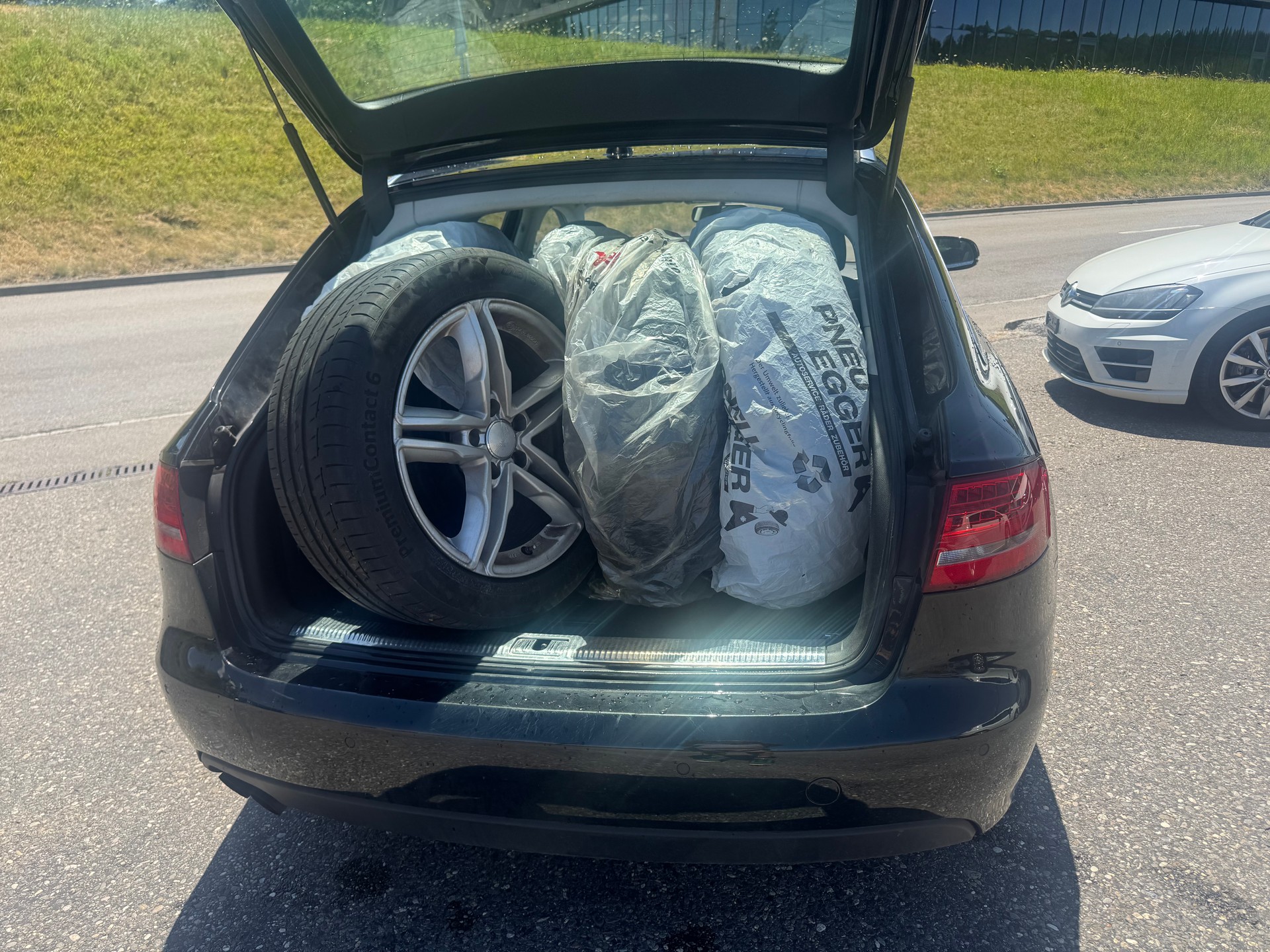AUDI A4 Avant 1.8 TFSI multitronic-image-4