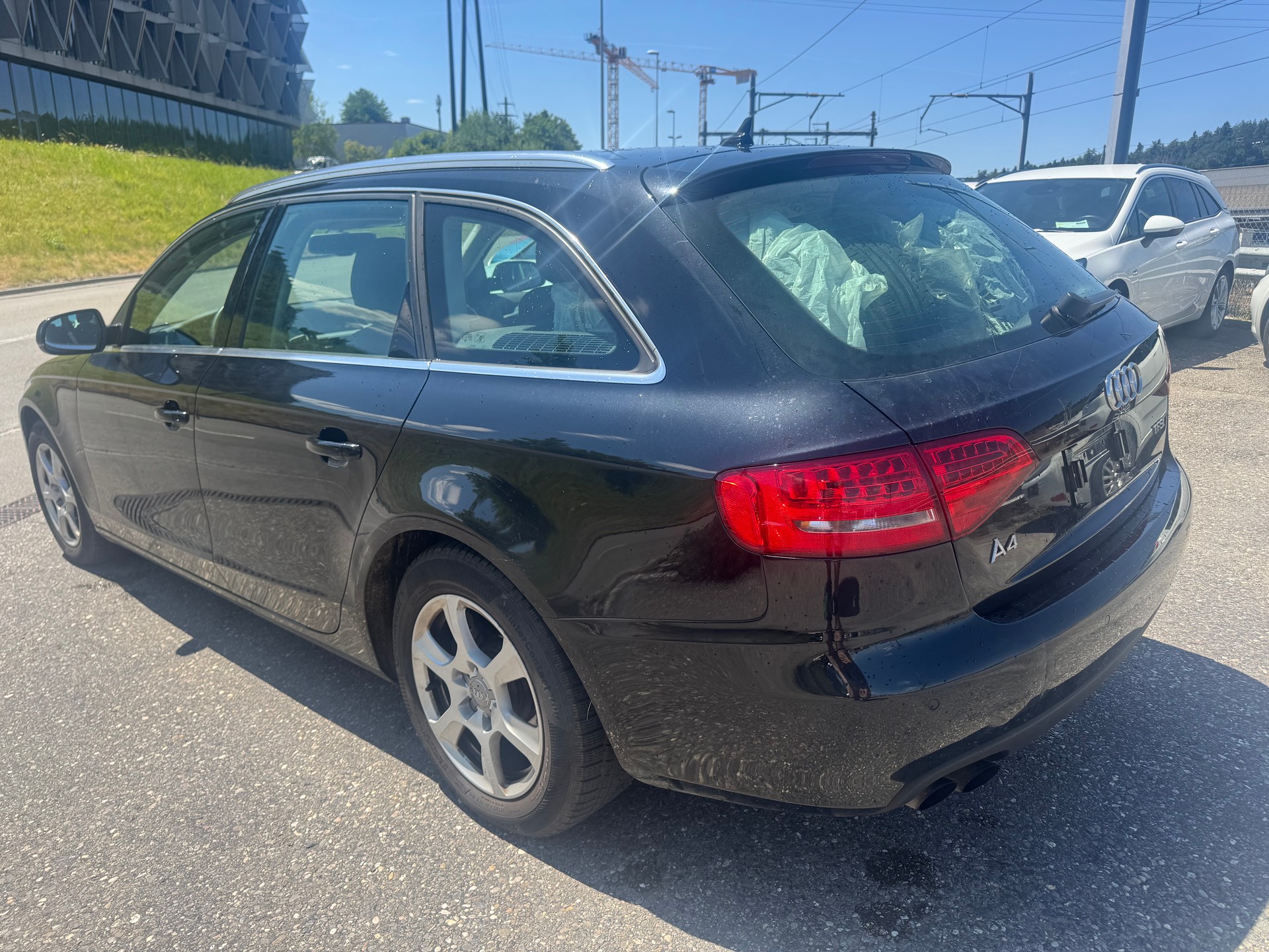 AUDI A4 Avant 1.8 TFSI multitronic-image-6