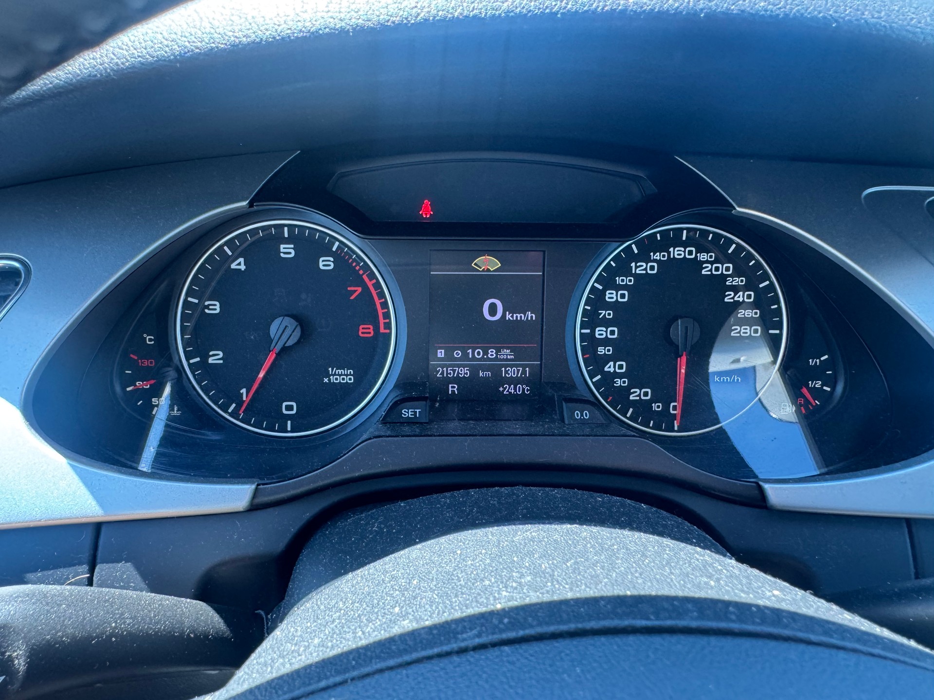 AUDI A4 Avant 1.8 TFSI multitronic-image-10