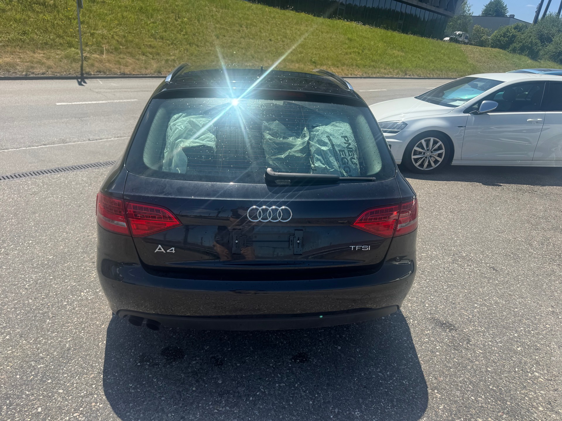 AUDI A4 Avant 1.8 TFSI multitronic-image-5