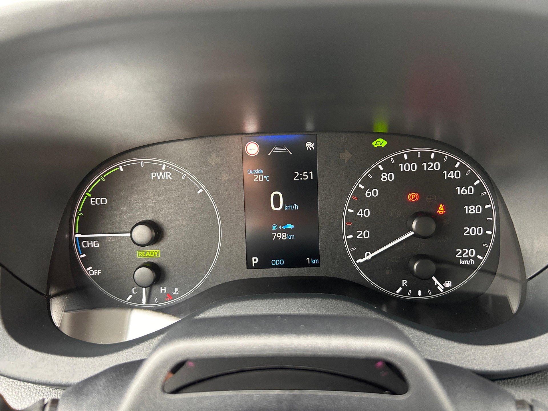 TOYOTA Yaris 1.5 VVT-i HSD Comfort-image-13
