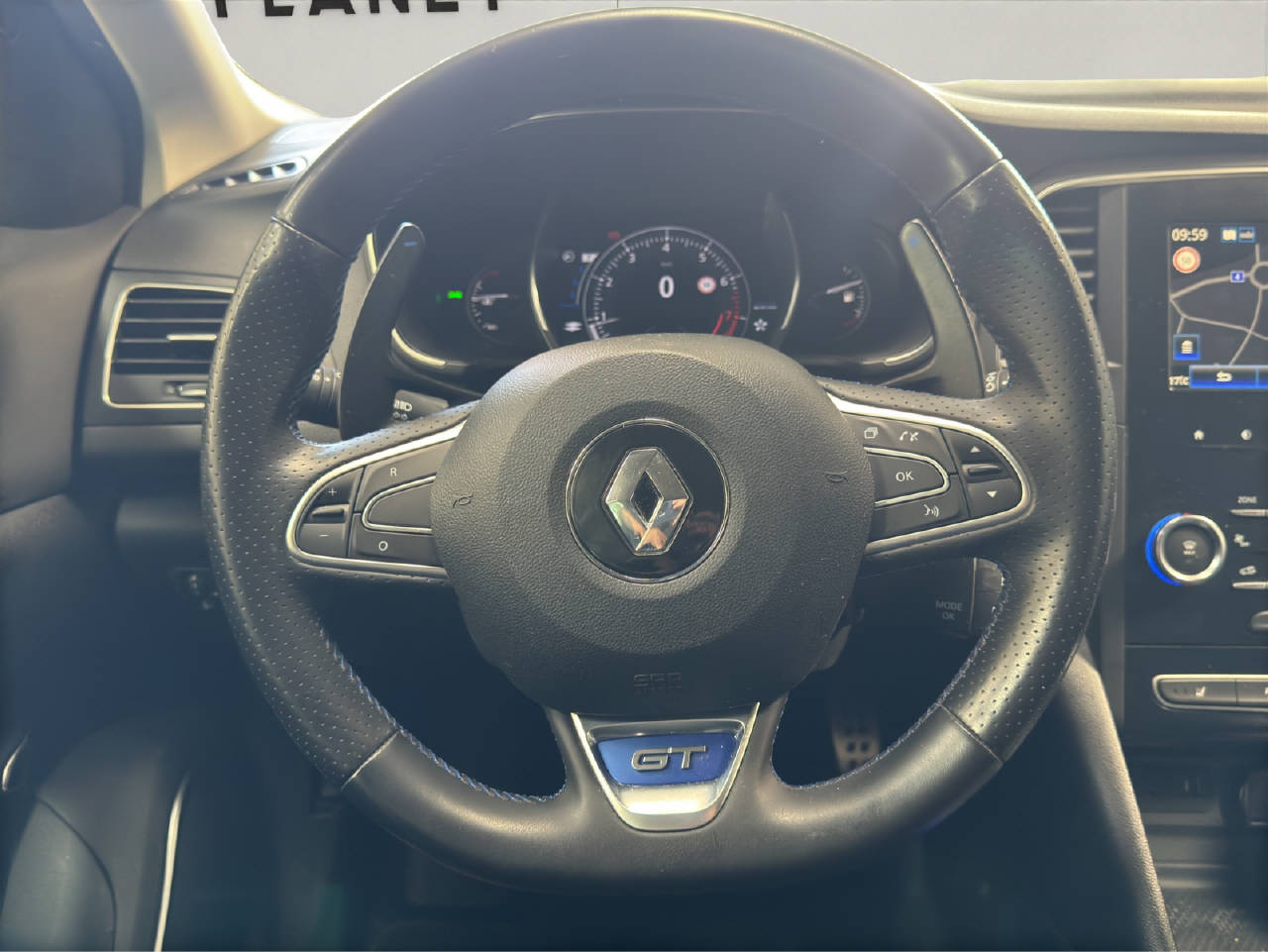 RENAULT Mégane Grandtour 1.6 TCe 205PS GT *Automat*-image-12