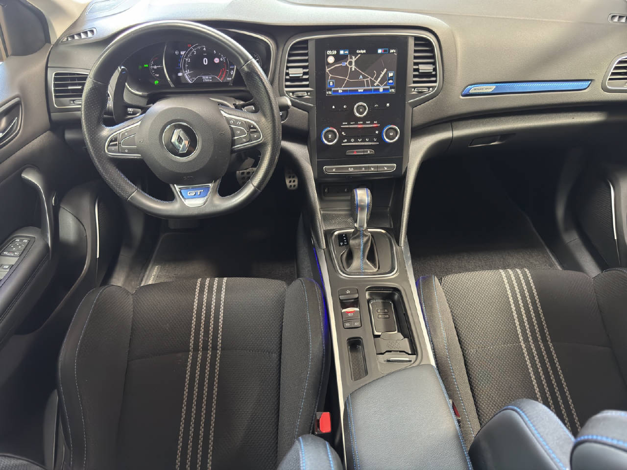 RENAULT Mégane Grandtour 1.6 TCe 205PS GT *Automat*-image-7