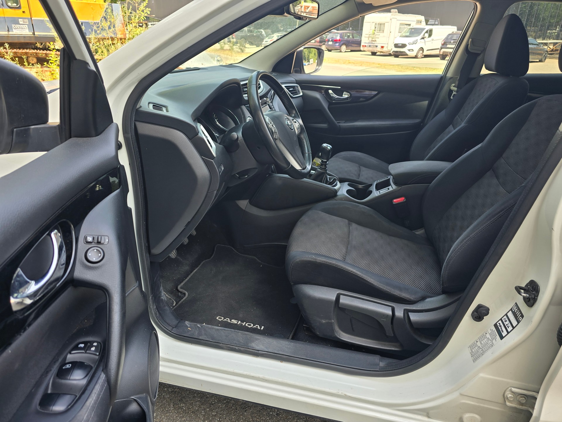NISSAN Qashqai 1.6 DIG-T tekna-image-8
