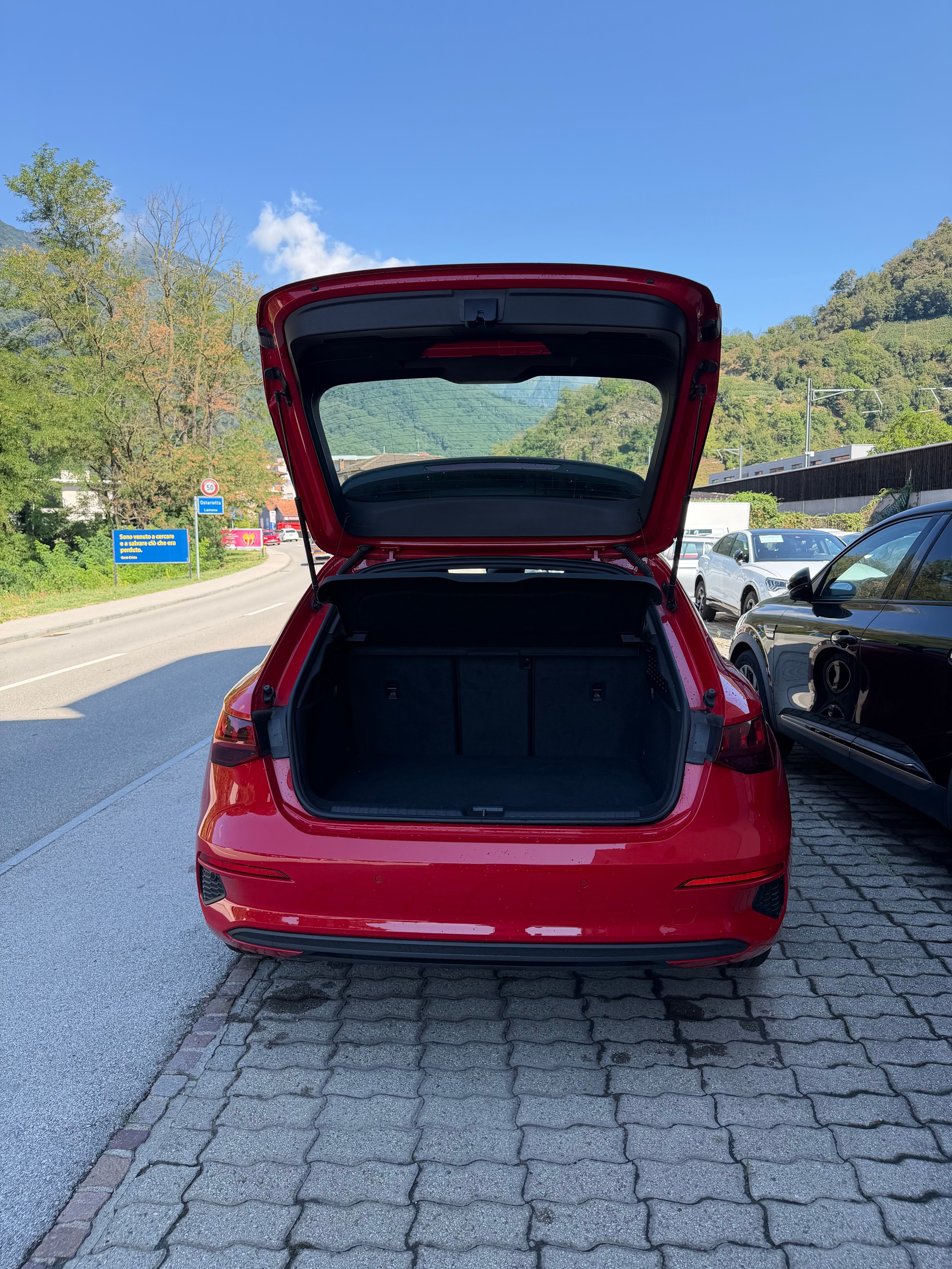 AUDI A3 Sportback 35 TDI-image-6
