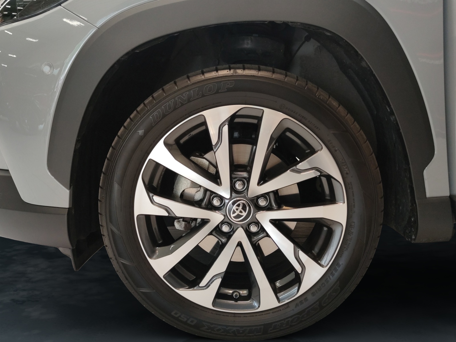TOYOTA Corolla Cross 2.0 HSD Premium AWD-i-image-18