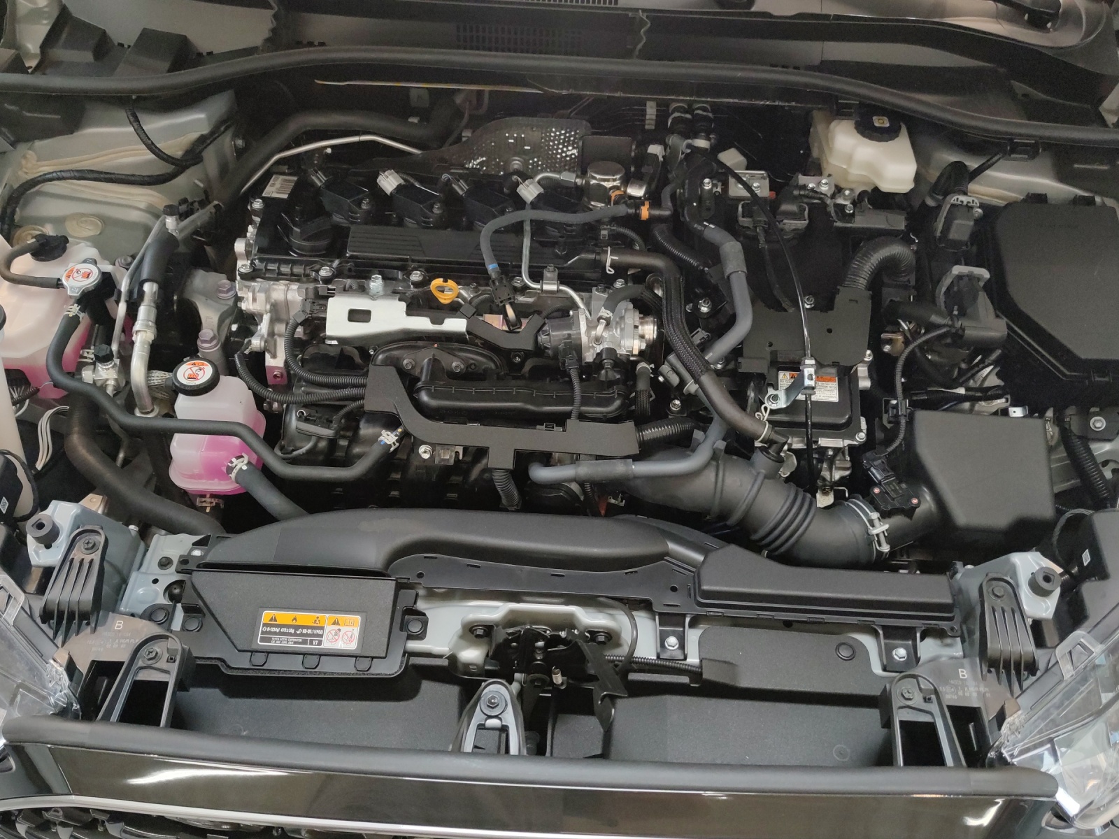 TOYOTA Corolla Cross 2.0 HSD Premium AWD-i-image-5