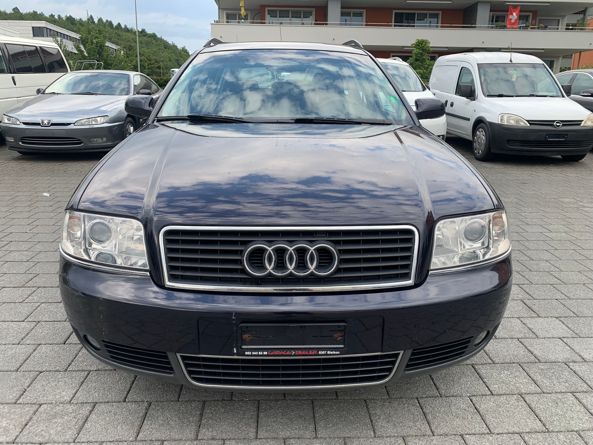 AUDI A6 Avant 2.4-image-4