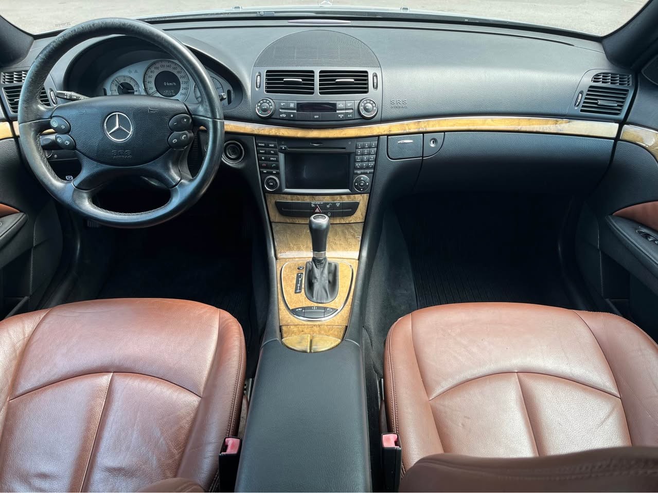 MERCEDES-BENZ E 320 CDI Avantgarde 4Matic Automatic-image-7