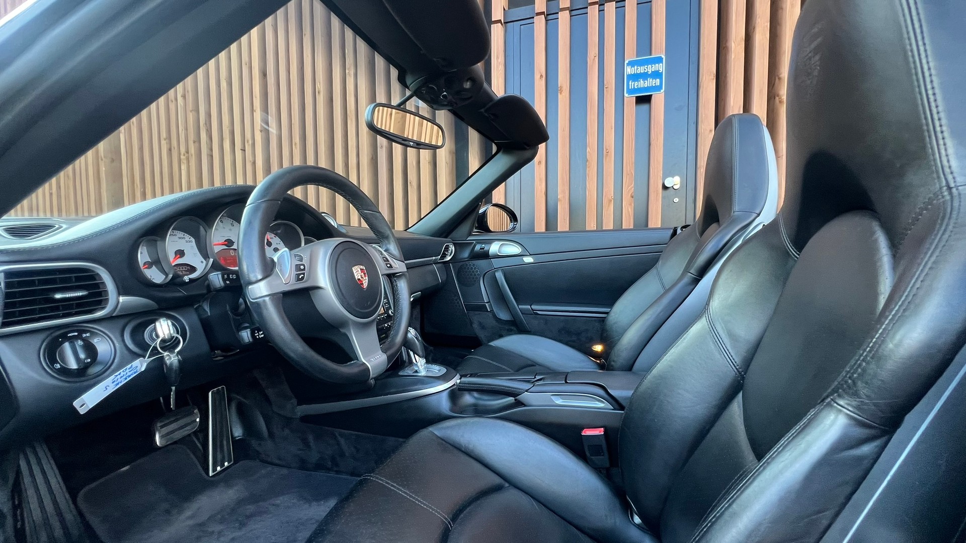 PORSCHE 911 CABRIO CARRERA S PDK l 385 PS-image-21