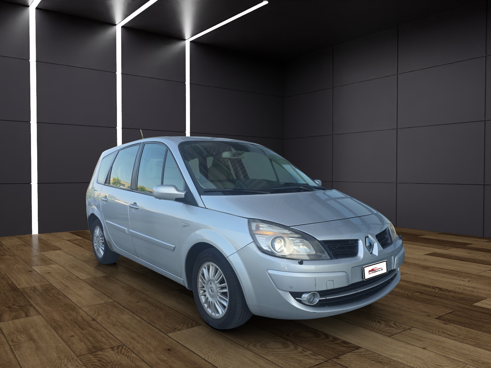 RENAULT Grand Scénic 2.0 16V Privilège-image-1