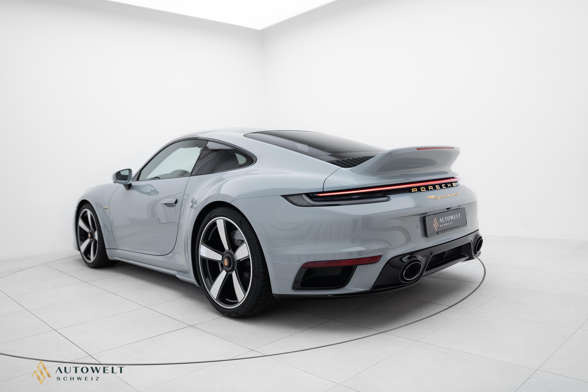 PORSCHE 911 Sport Classic PDK-image-2