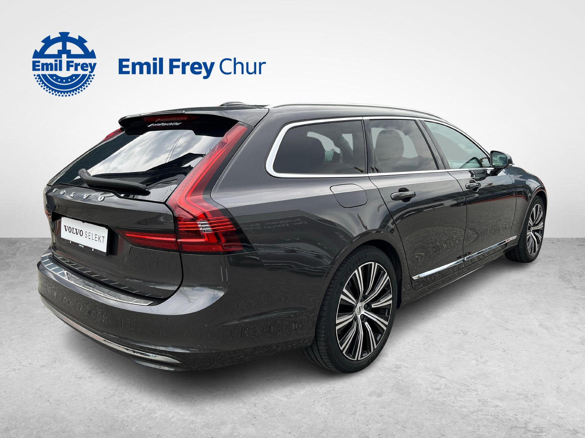 VOLVO V90 2.0 T6 TE Ultimate Bright eAWD-image-4