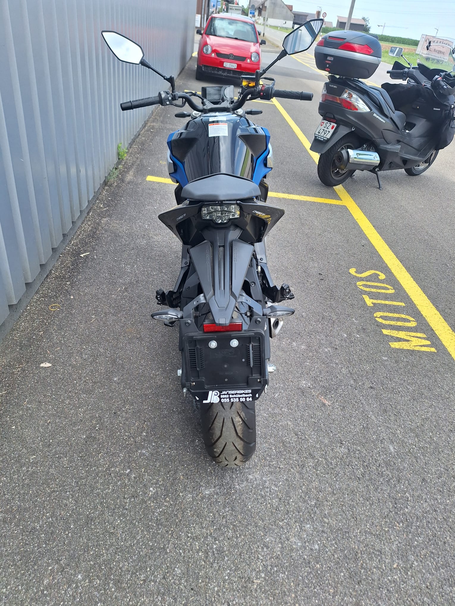 CF MOTO 650 NK-image-3