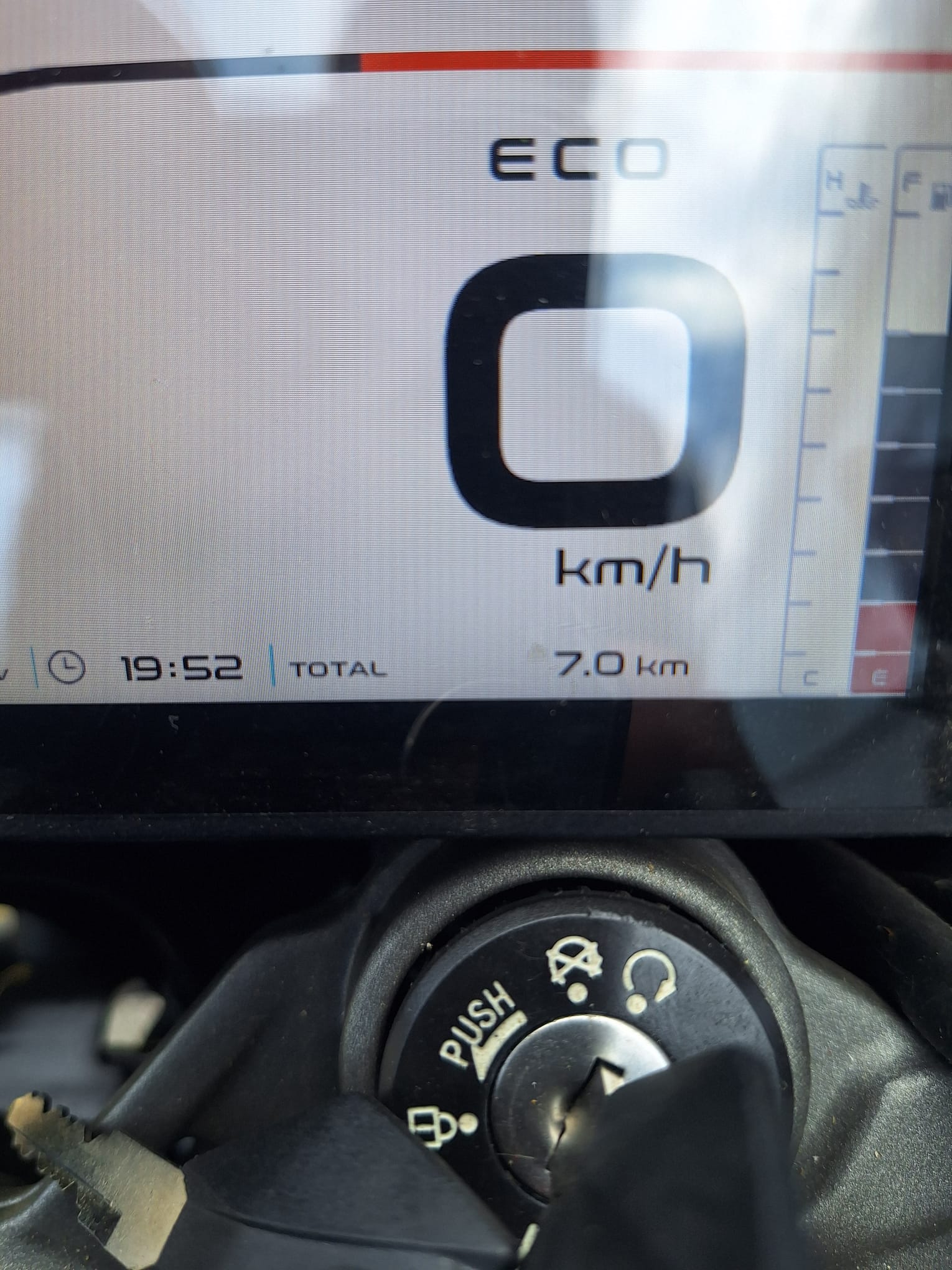 CF MOTO 650 NK-image-4