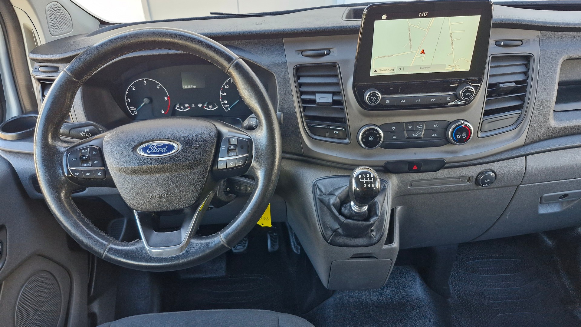 FORD Transit Custom Van 300 L2 2.0 TDCi 105 Trend-image-10