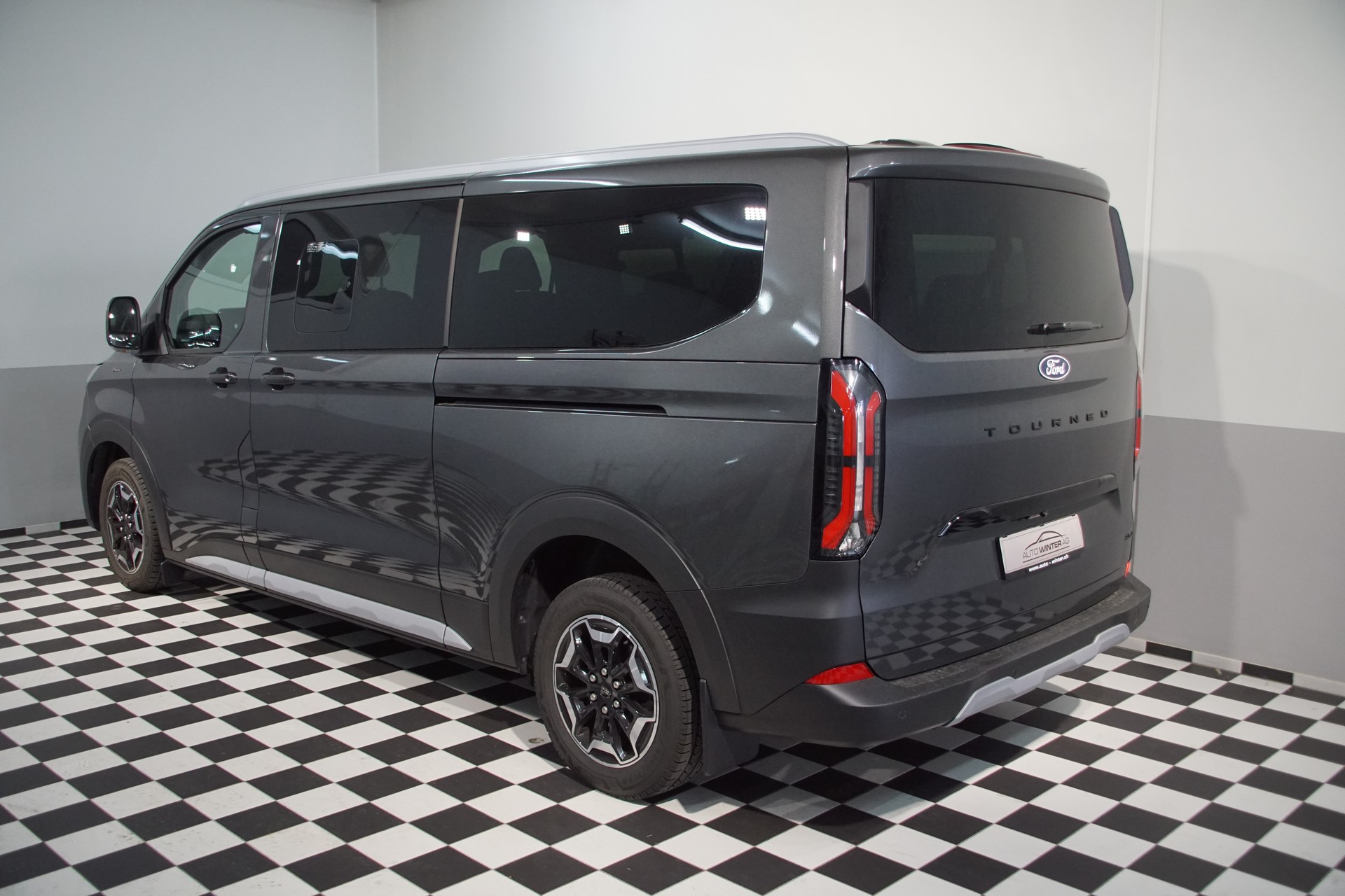 FORD Tourneo Bus 320 L2H1 Active Automat 4x4-image-7
