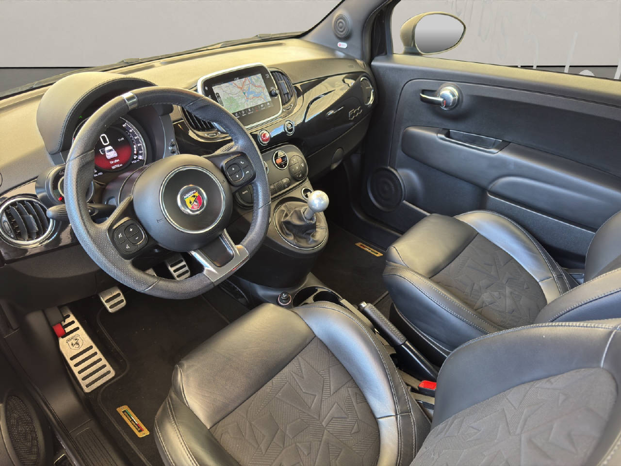 FIAT 595 Abarth 1.4 T-Jet 165 Turismo-image-10