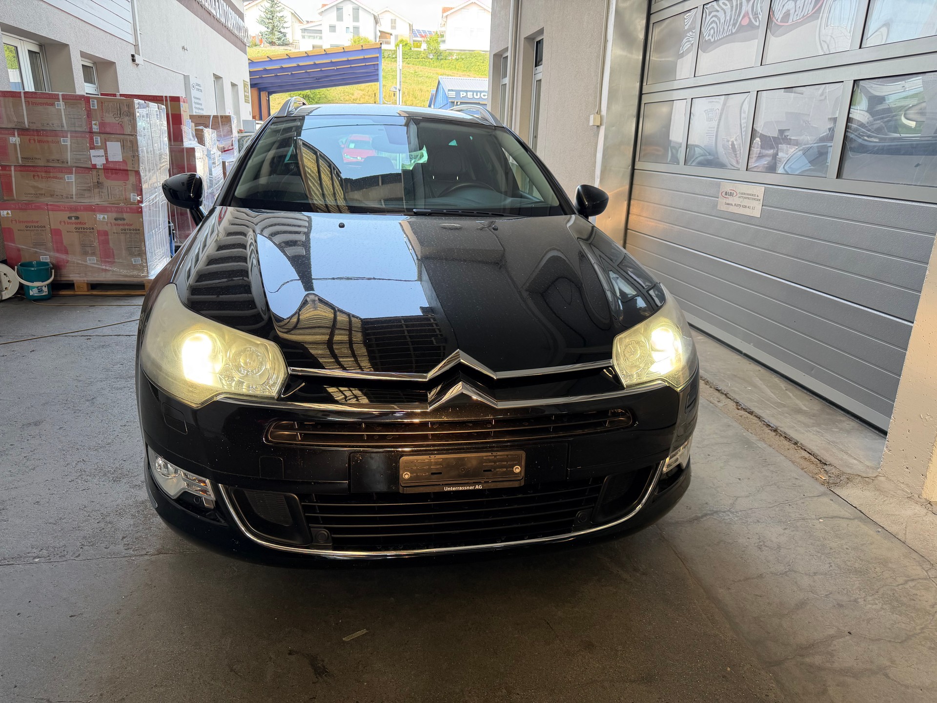 CITROEN C5 Tourer 2.2 HDi Exclusive Automatic-image-0