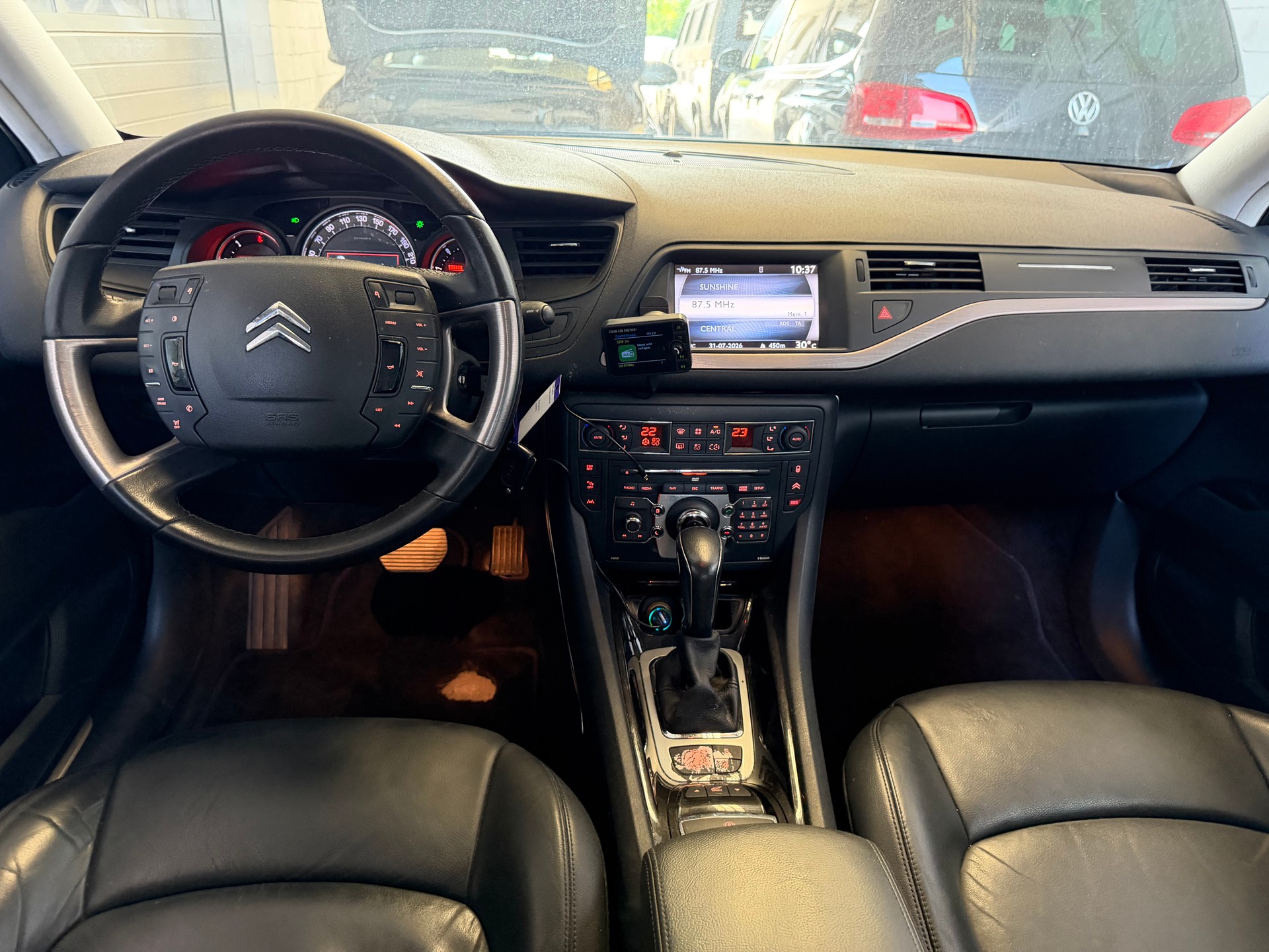 CITROEN C5 Tourer 2.2 HDi Exclusive Automatic-image-8