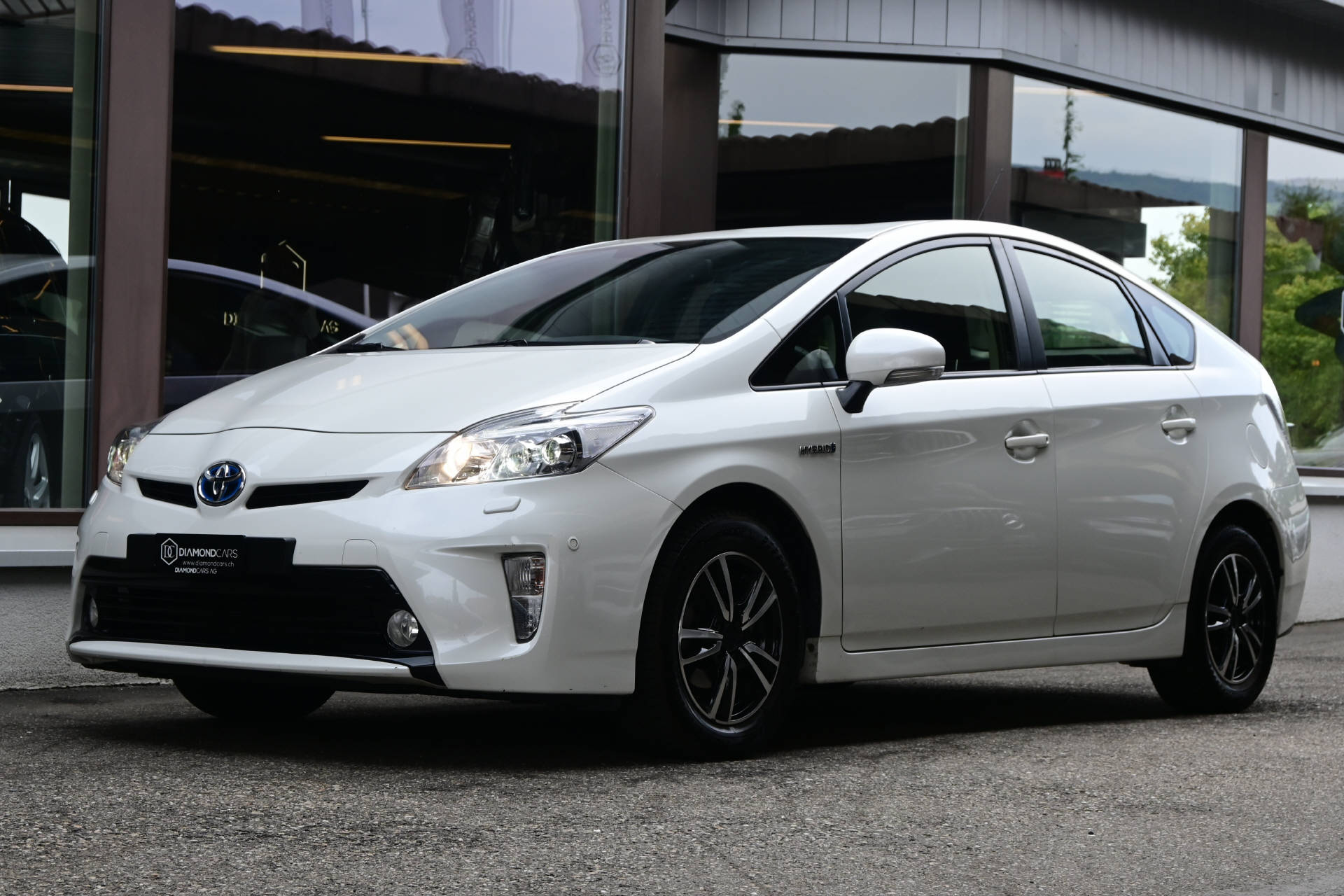 TOYOTA Prius 1.8 VVTi HSD Sol-image-0