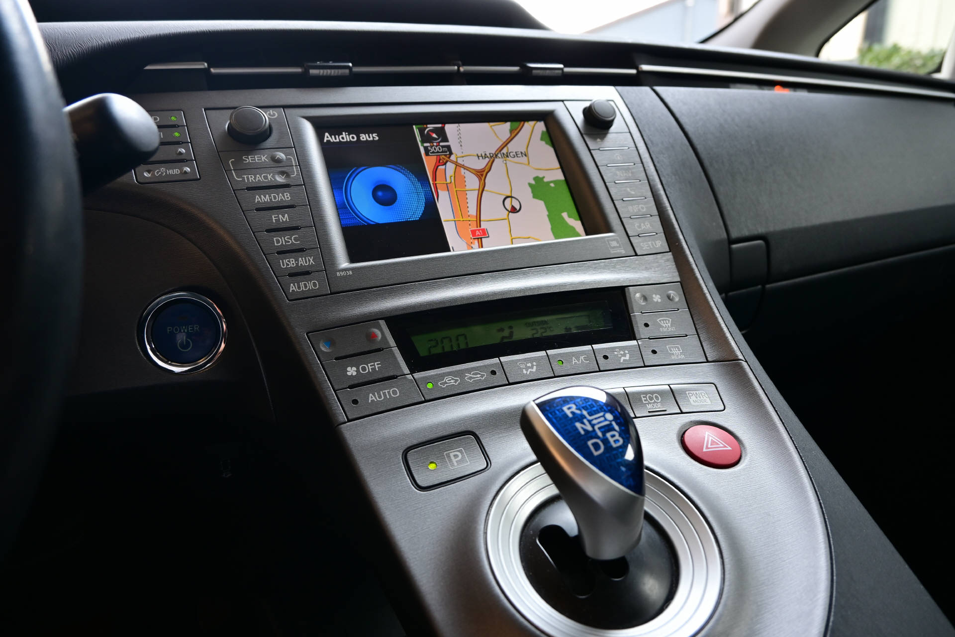 TOYOTA Prius 1.8 VVTi HSD Sol-image-20