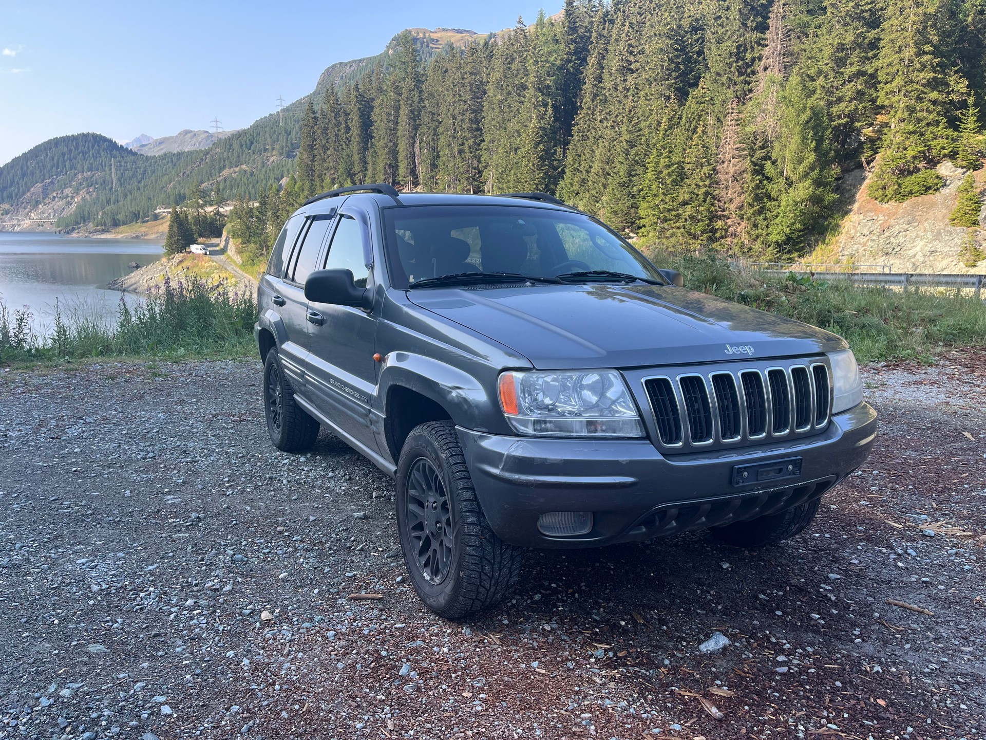 JEEP Grand Cherokee 2.7 CRD Limited Automatic-image-2