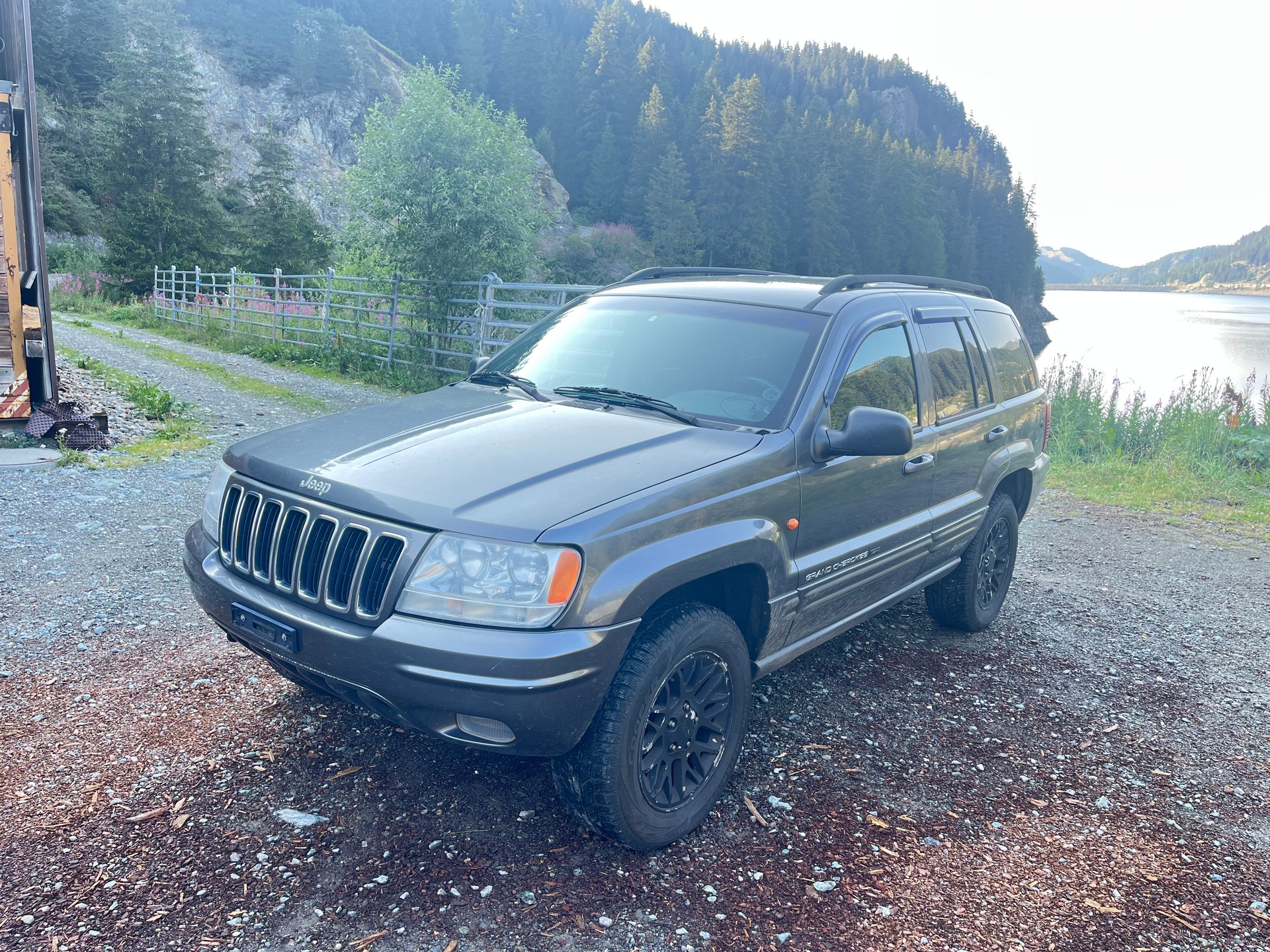JEEP Grand Cherokee 2.7 CRD Limited Automatic-image-0