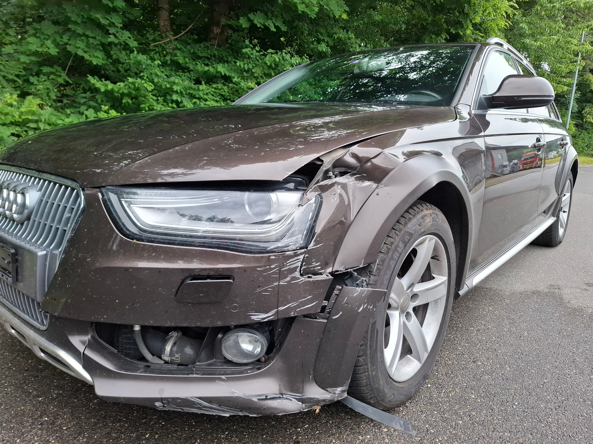 AUDI A4 allroad 3.0 TDI quattro S-tronic-image-3