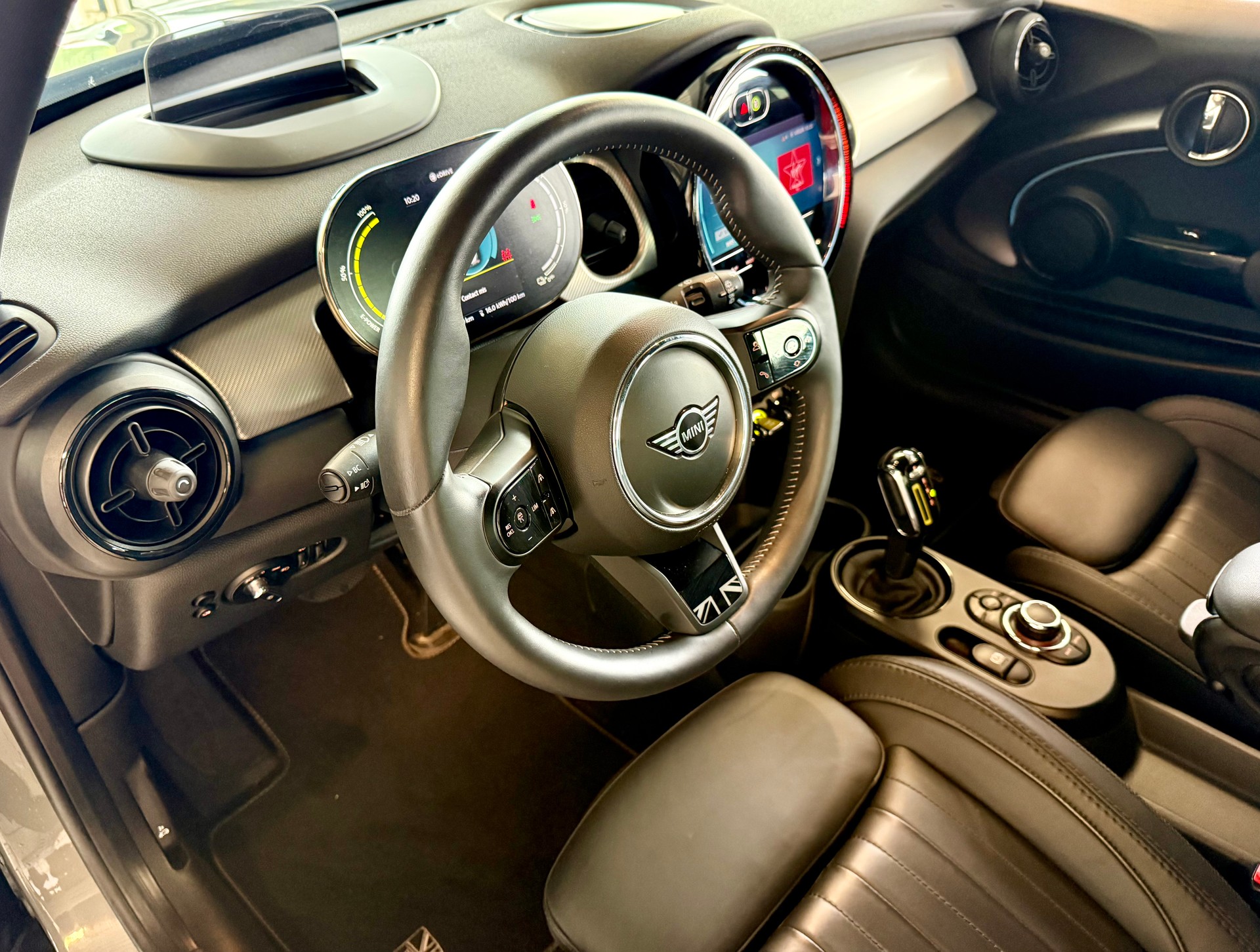 MINI Cooper SE-image-12