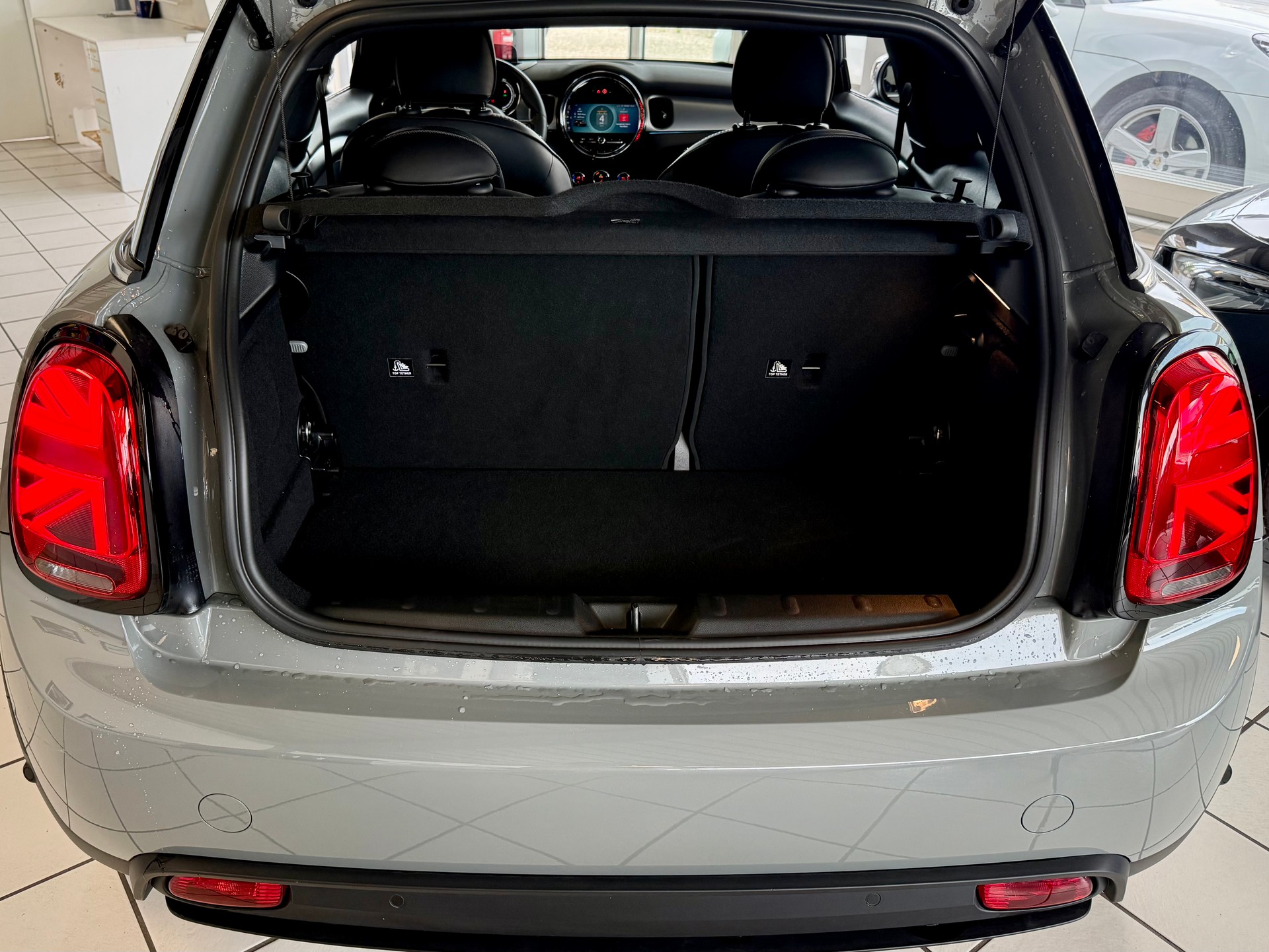 MINI Cooper SE-image-25