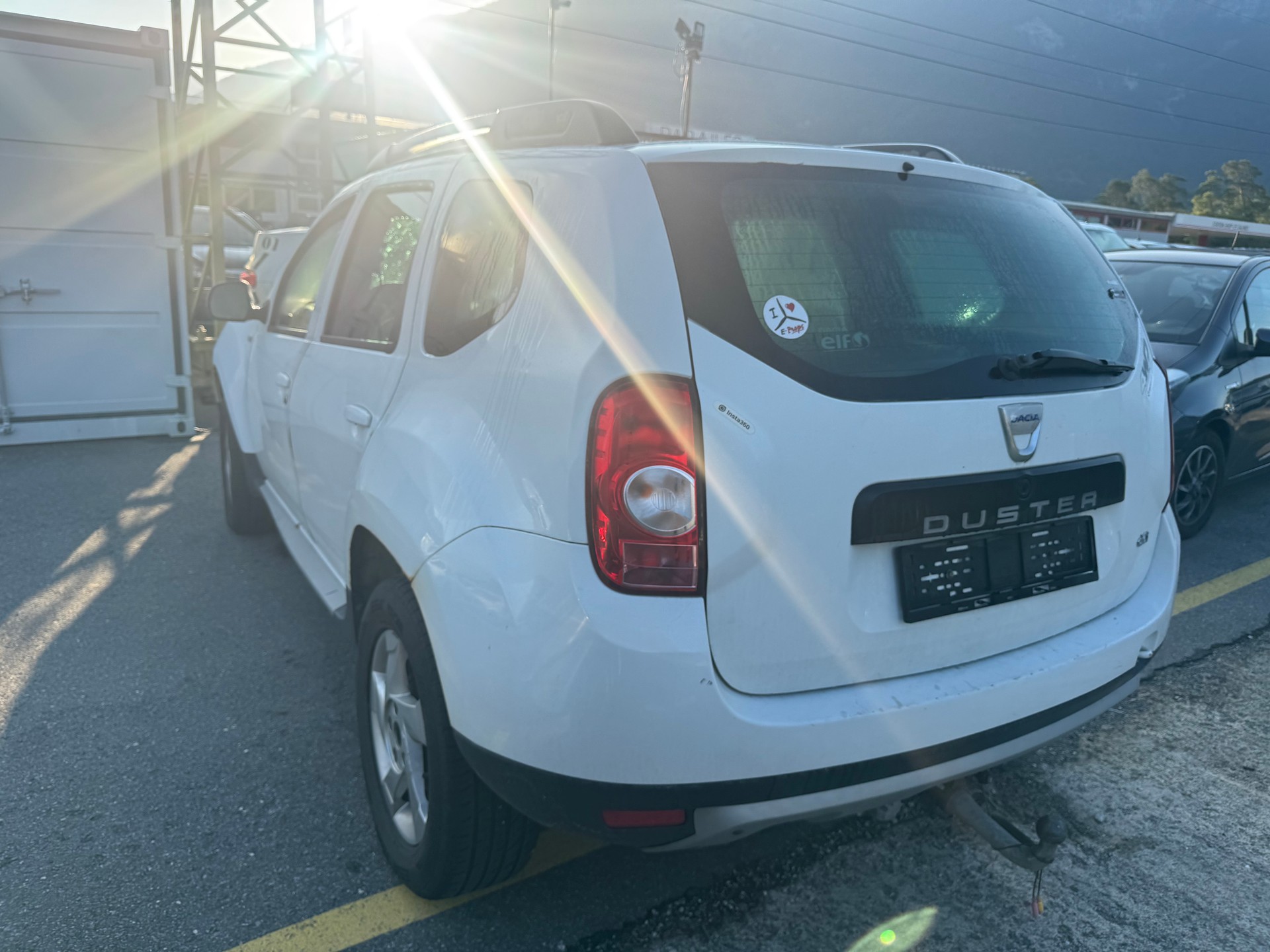 DACIA Duster 1.5 dCi Lauréate 4x4-image-8